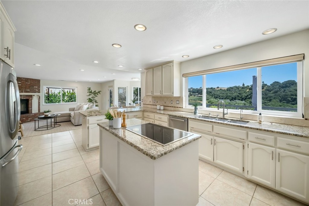 106 La Colima, Pismo Beach, CA 93449