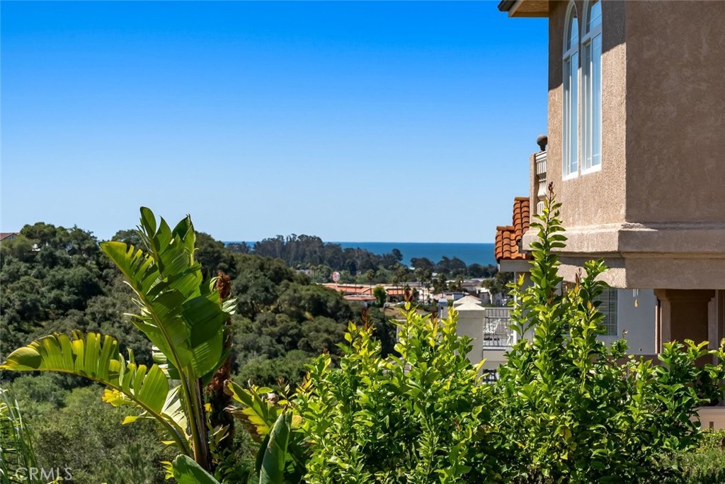 106 La Colima, Pismo Beach, CA 93449