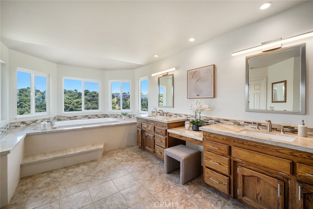 106 La Colima, Pismo Beach, CA 93449