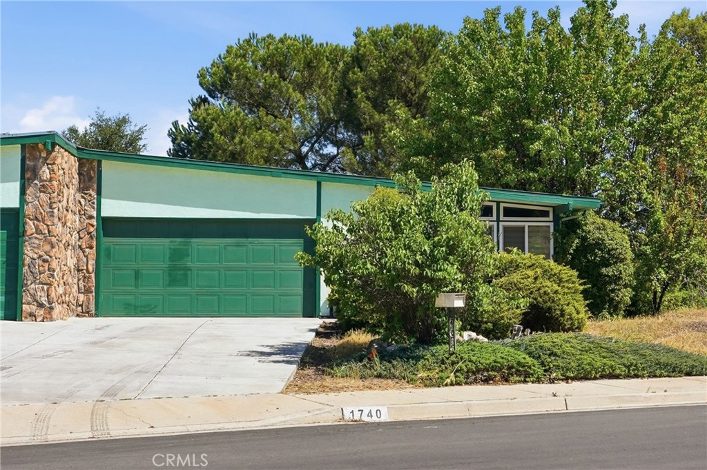 1740 Westfield Rd, Paso Robles, CA 93446