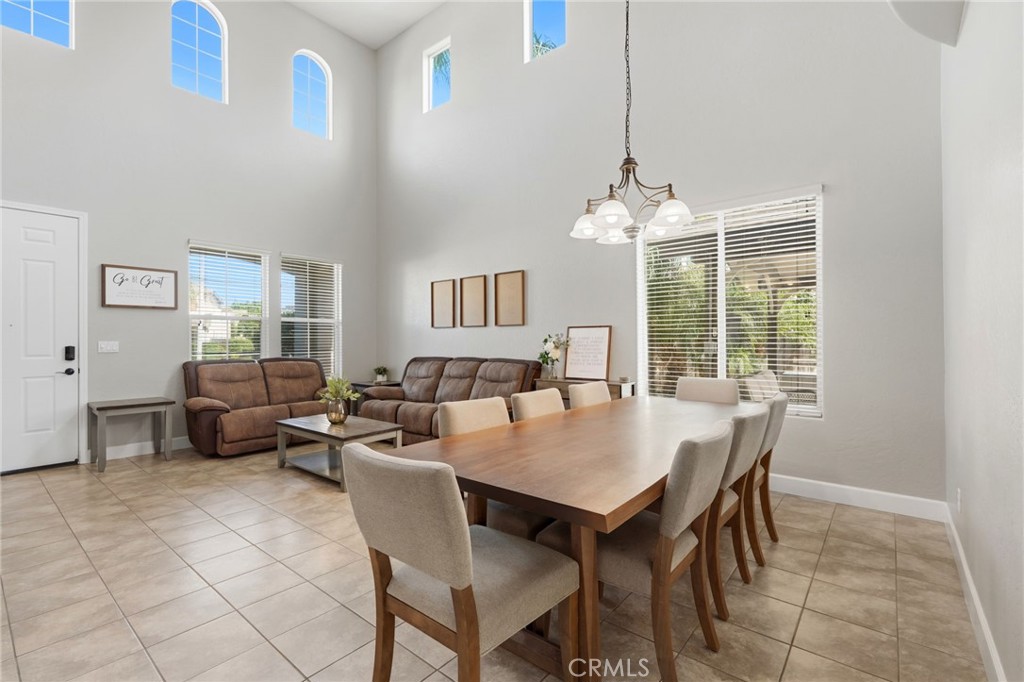 295 Johnson Ct, Tulare, CA 93274