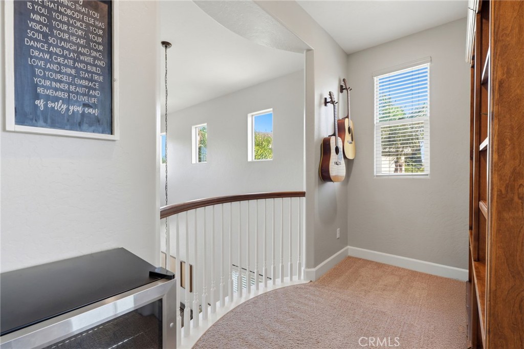 295 Johnson Ct, Tulare, CA 93274