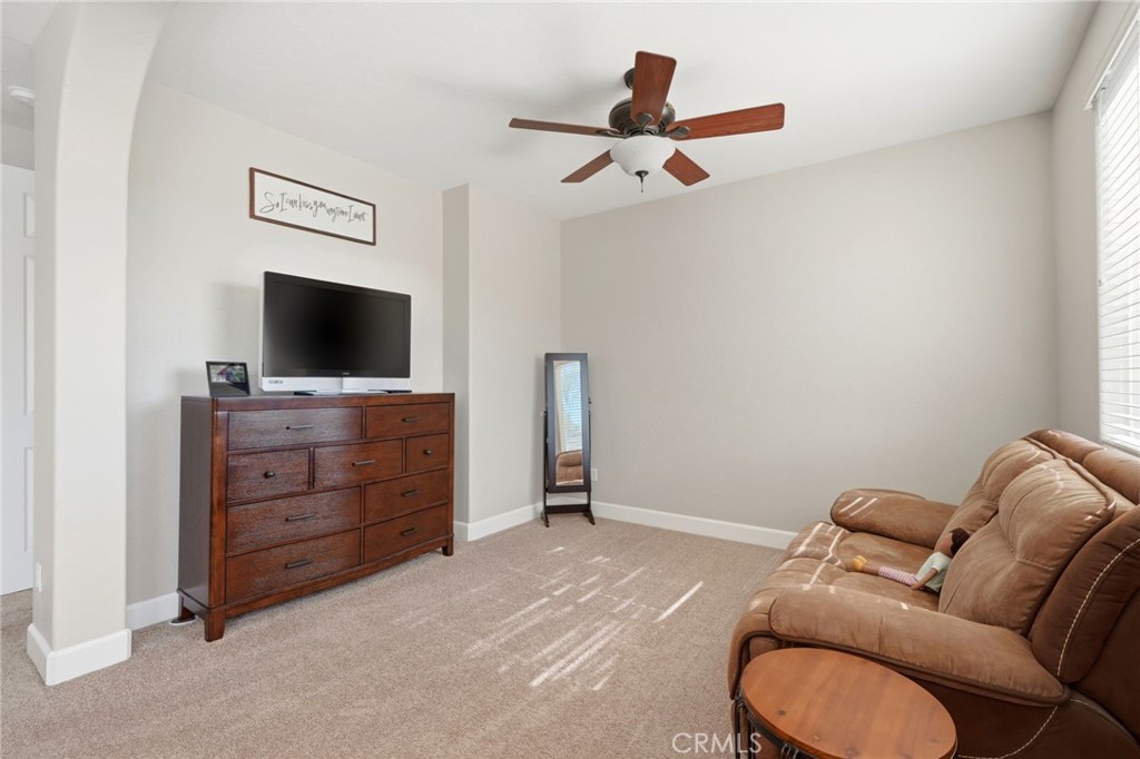 295 Johnson Ct, Tulare, CA 93274