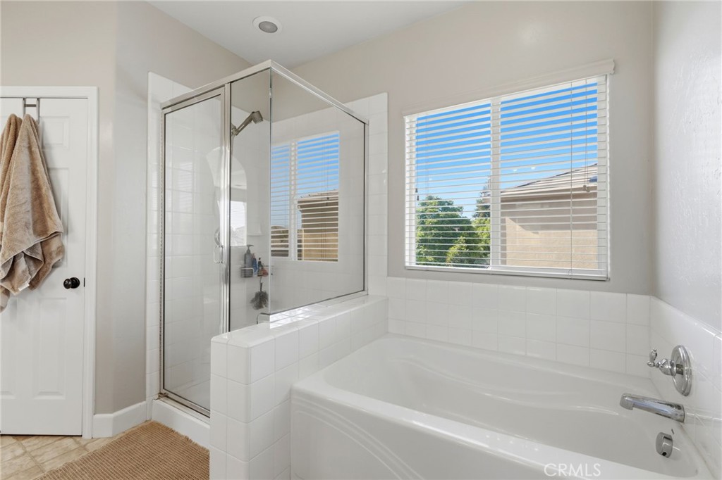 295 Johnson Ct, Tulare, CA 93274