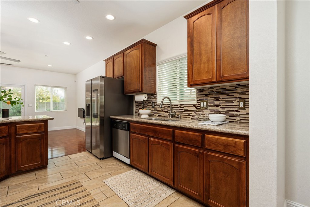 4670 N Constance, Fresno, CA 93722