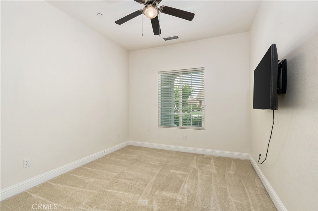 4670 N Constance, Fresno, CA 93722