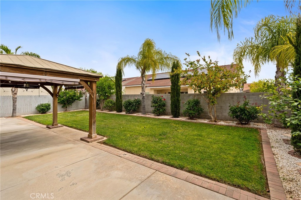 4670 N Constance, Fresno, CA 93722