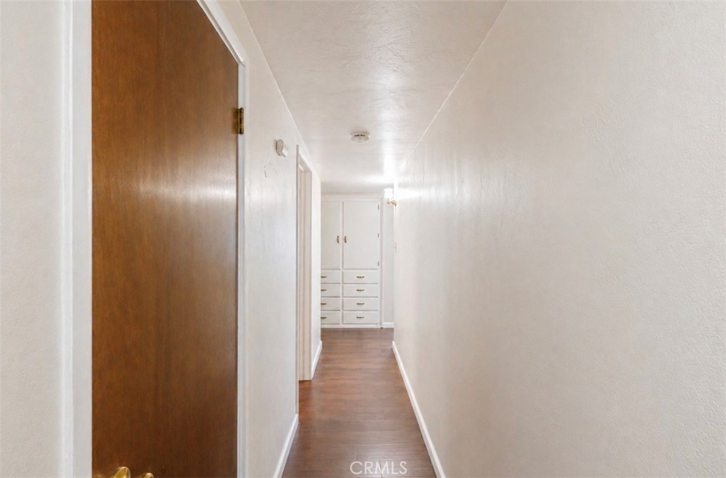 494 E Merritt Ave, Tulare, CA 93274