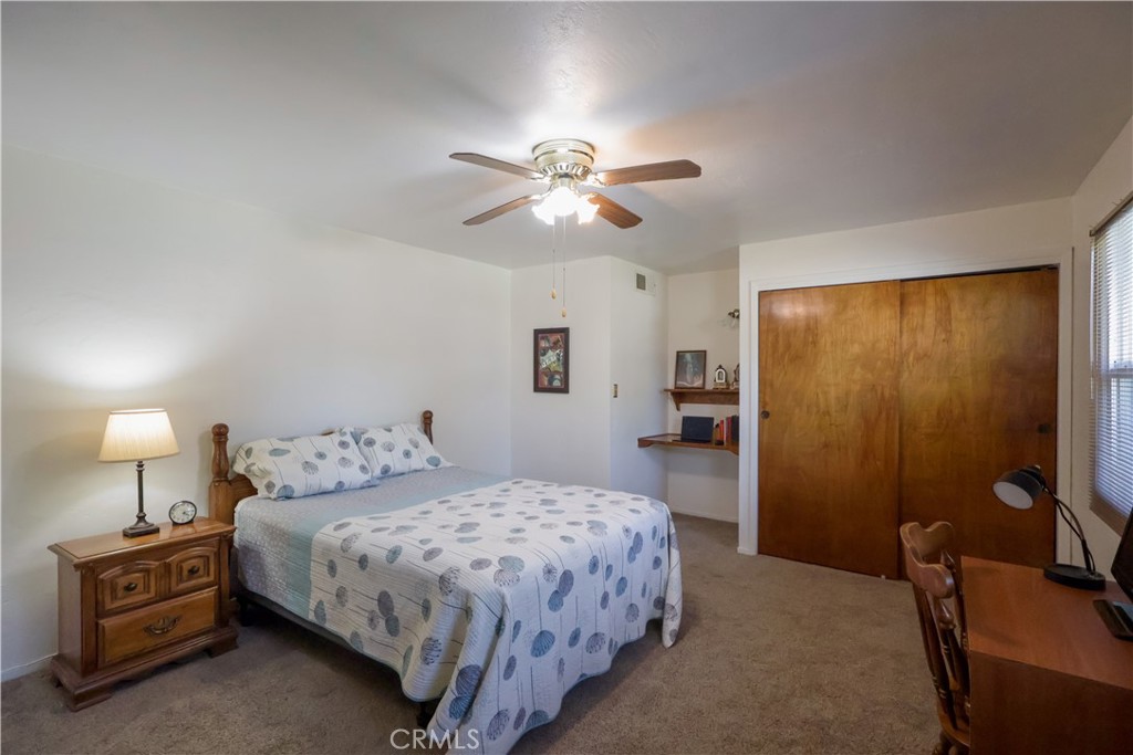 494 E Merritt Ave, Tulare, CA 93274