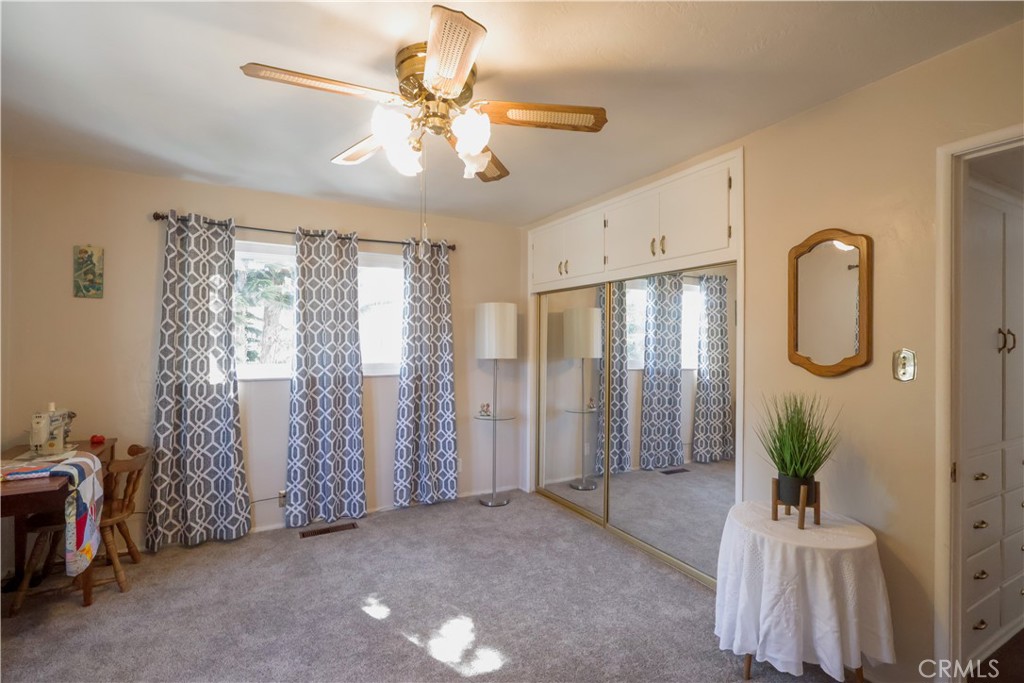 494 E Merritt Ave, Tulare, CA 93274