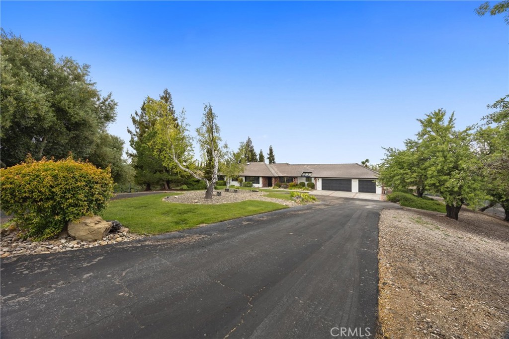 4205 High Grove Road, Templeton, CA 93465