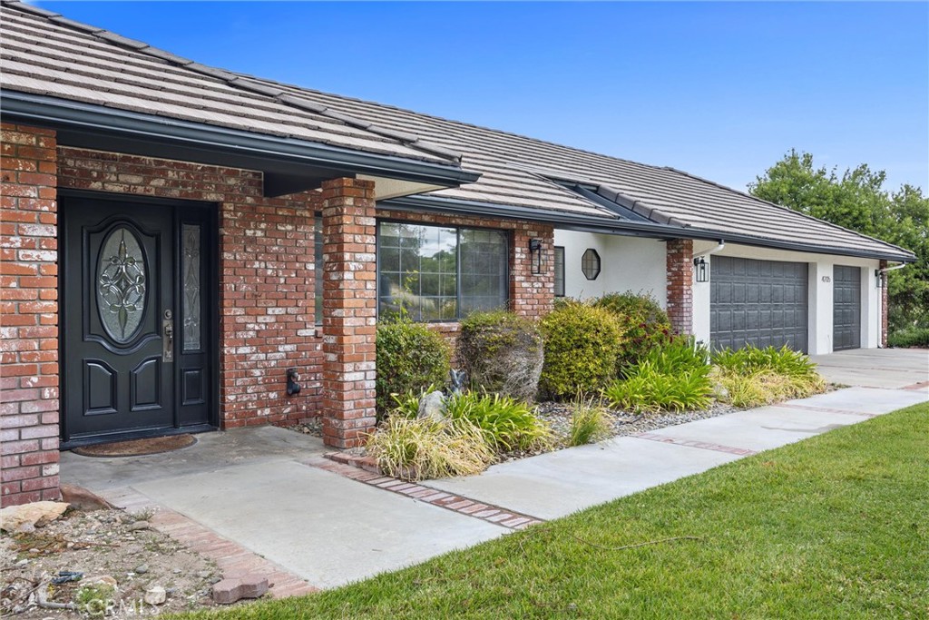 4205 High Grove Road, Templeton, CA 93465