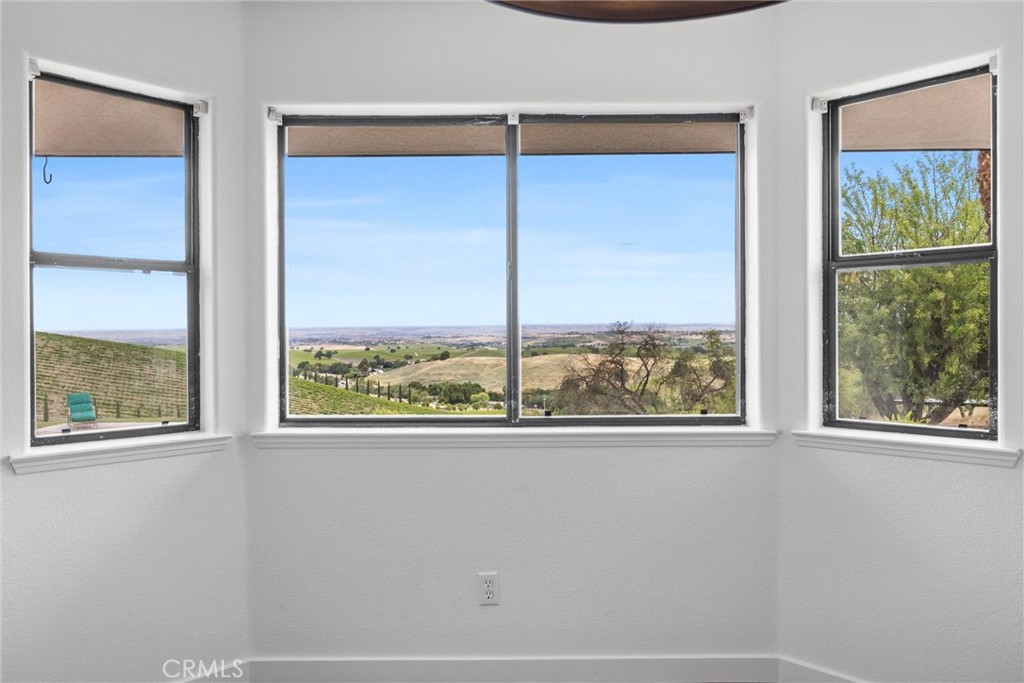4205 High Grove Road, Templeton, CA 93465