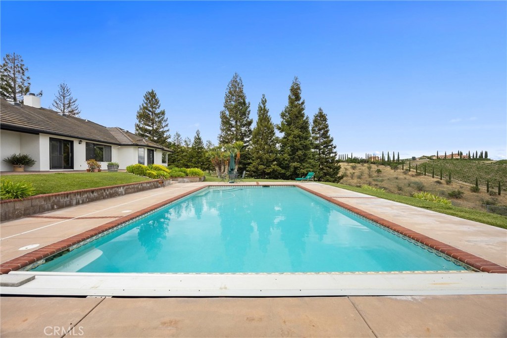 4205 High Grove Road, Templeton, CA 93465