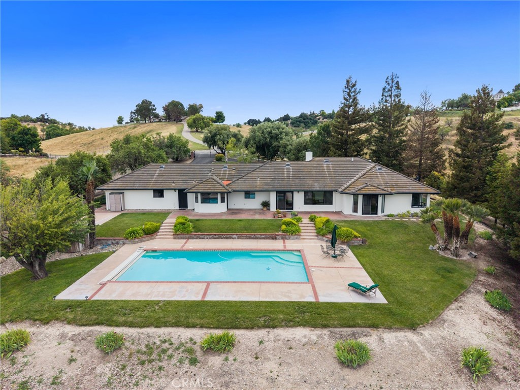 4205 High Grove Road, Templeton, CA 93465