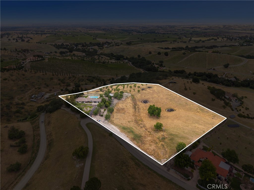 4205 High Grove Road, Templeton, CA 93465