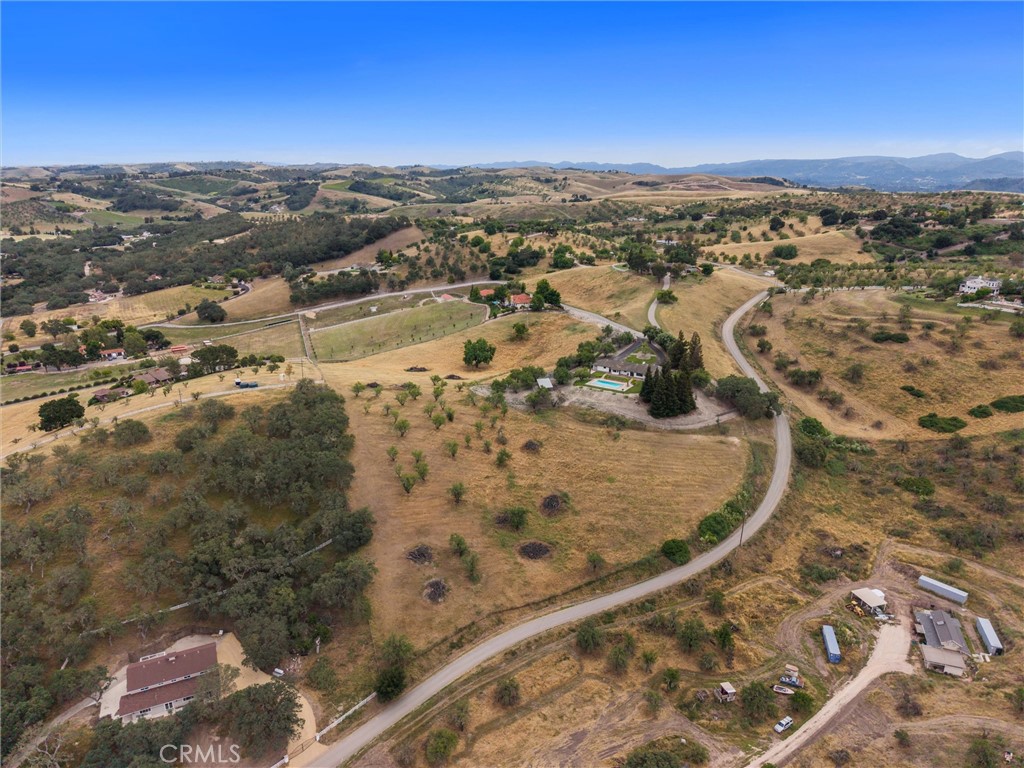 4205 High Grove Road, Templeton, CA 93465