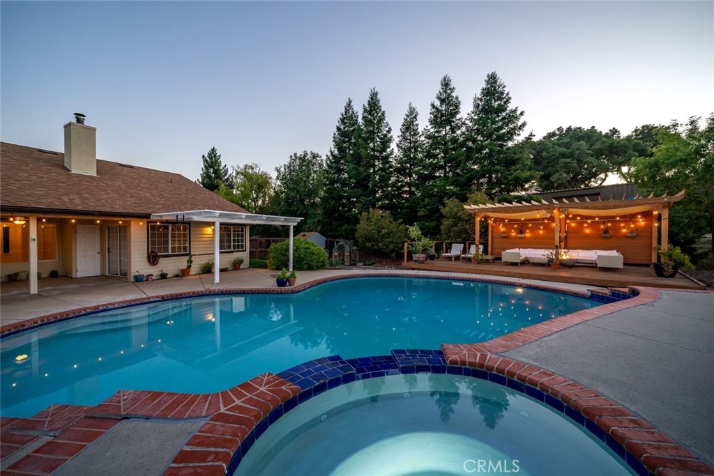 1590 Shiloh Pl, Templeton, CA 93465
