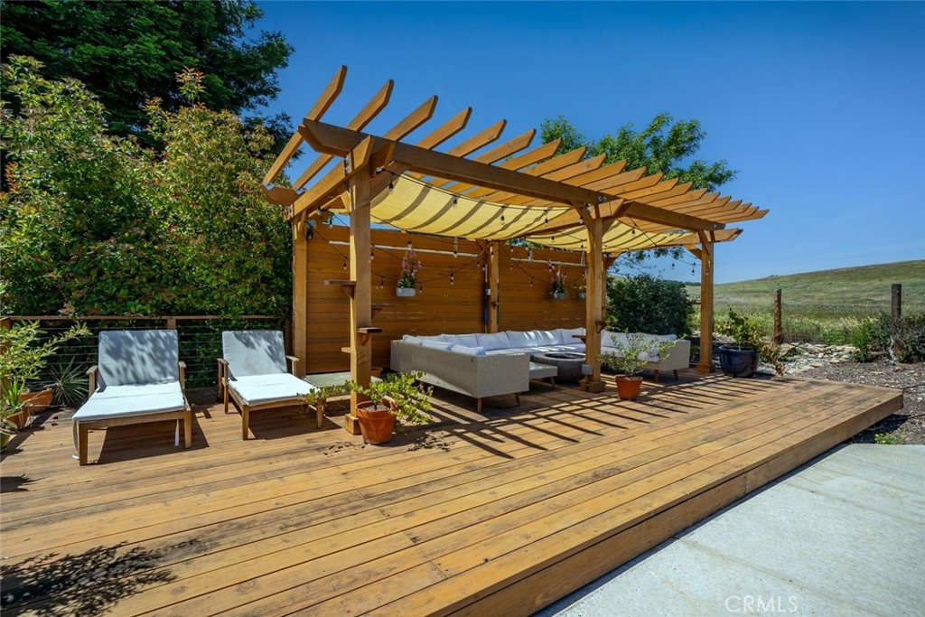 1590 Shiloh Pl, Templeton, CA 93465