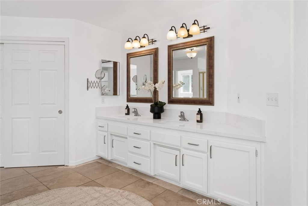 1590 Shiloh Pl, Templeton, CA 93465