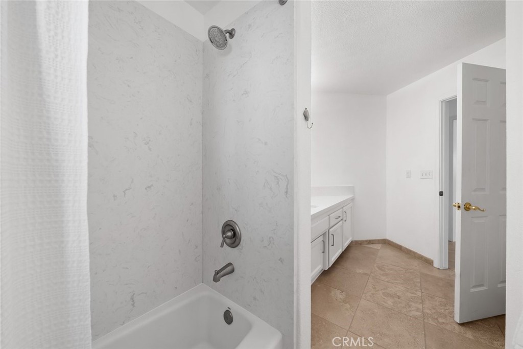 1590 Shiloh Pl, Templeton, CA 93465