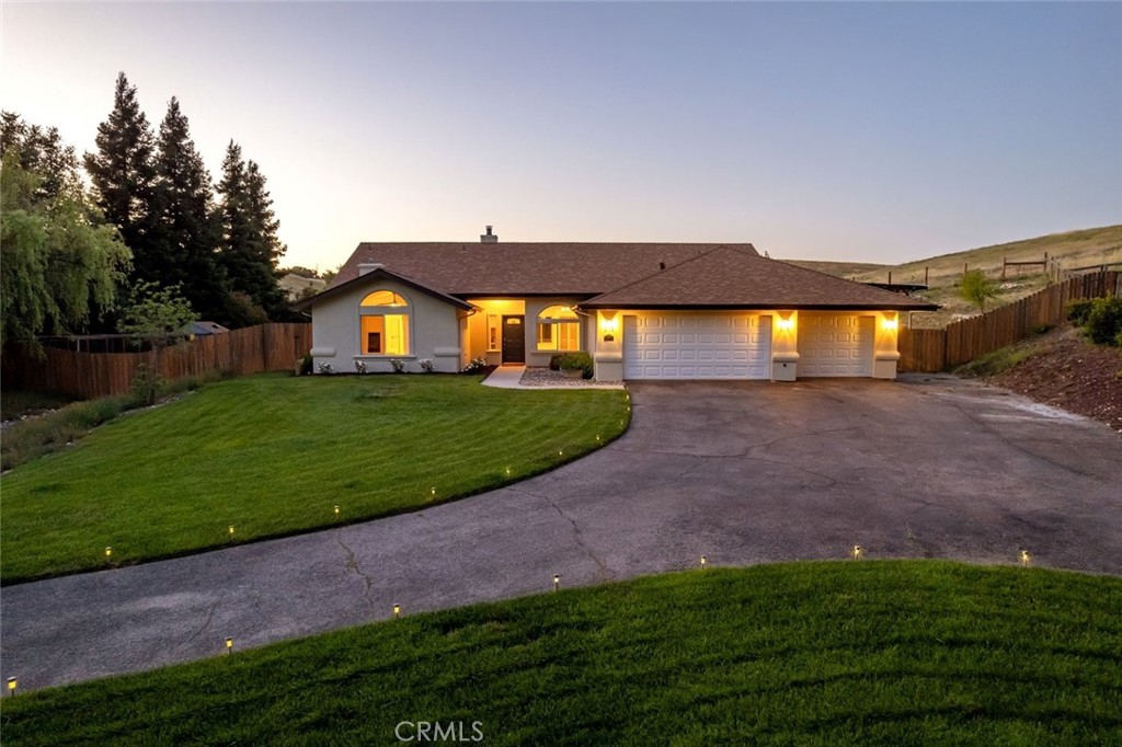 1590 Shiloh Pl, Templeton, CA 93465
