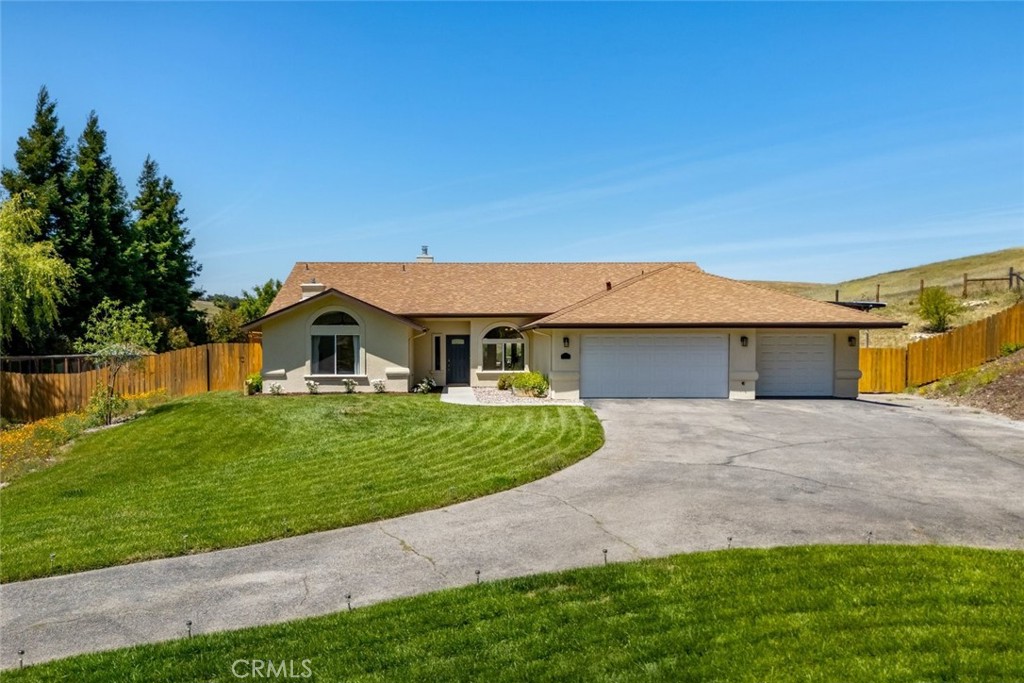 1590 Shiloh Pl, Templeton, CA 93465