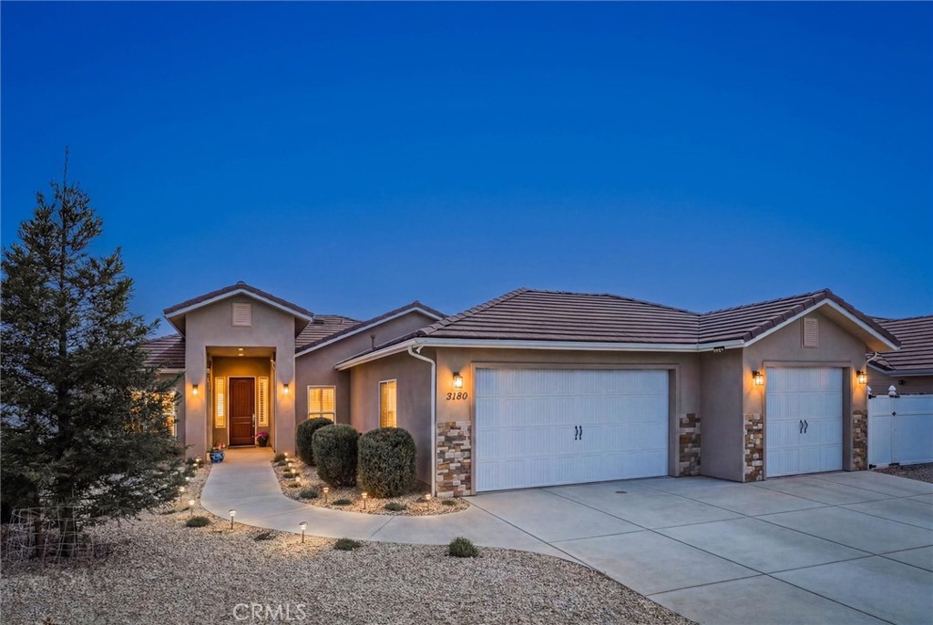 3180 Lakeside Village, Paso Robles, CA 93446