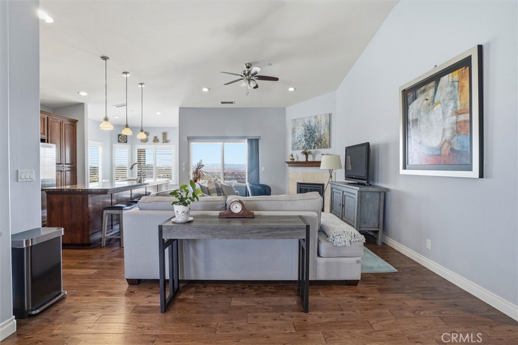 3180 Lakeside Village, Paso Robles, CA 93446