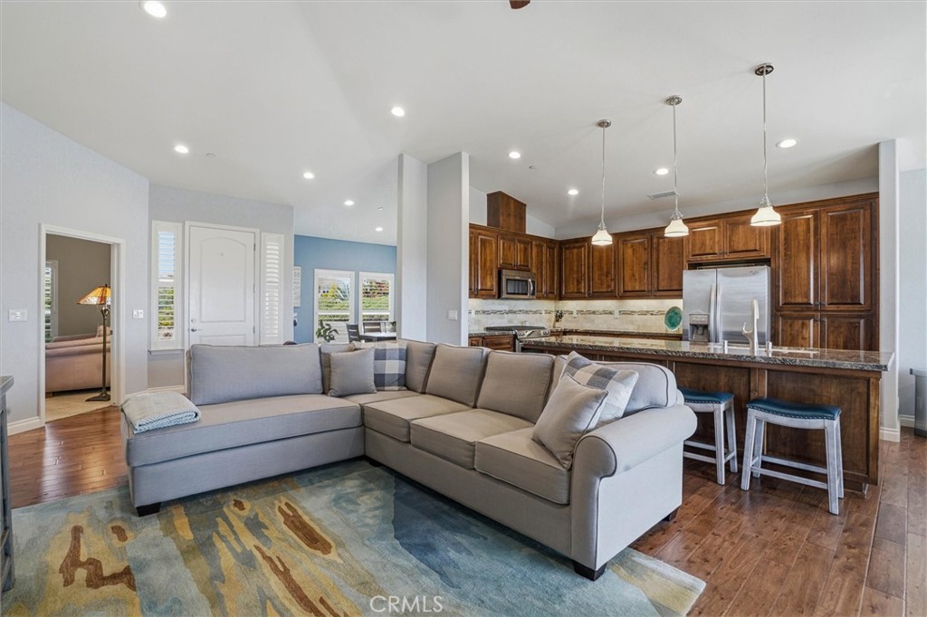 3180 Lakeside Village, Paso Robles, CA 93446