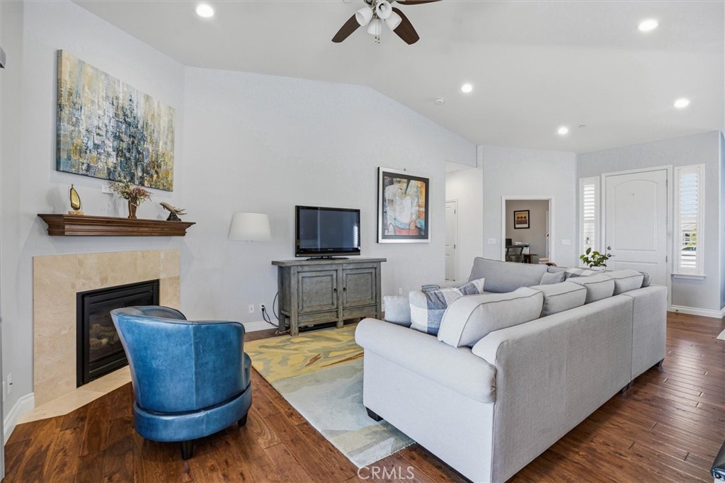 3180 Lakeside Village, Paso Robles, CA 93446