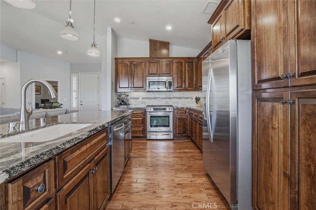 3180 Lakeside Village, Paso Robles, CA 93446