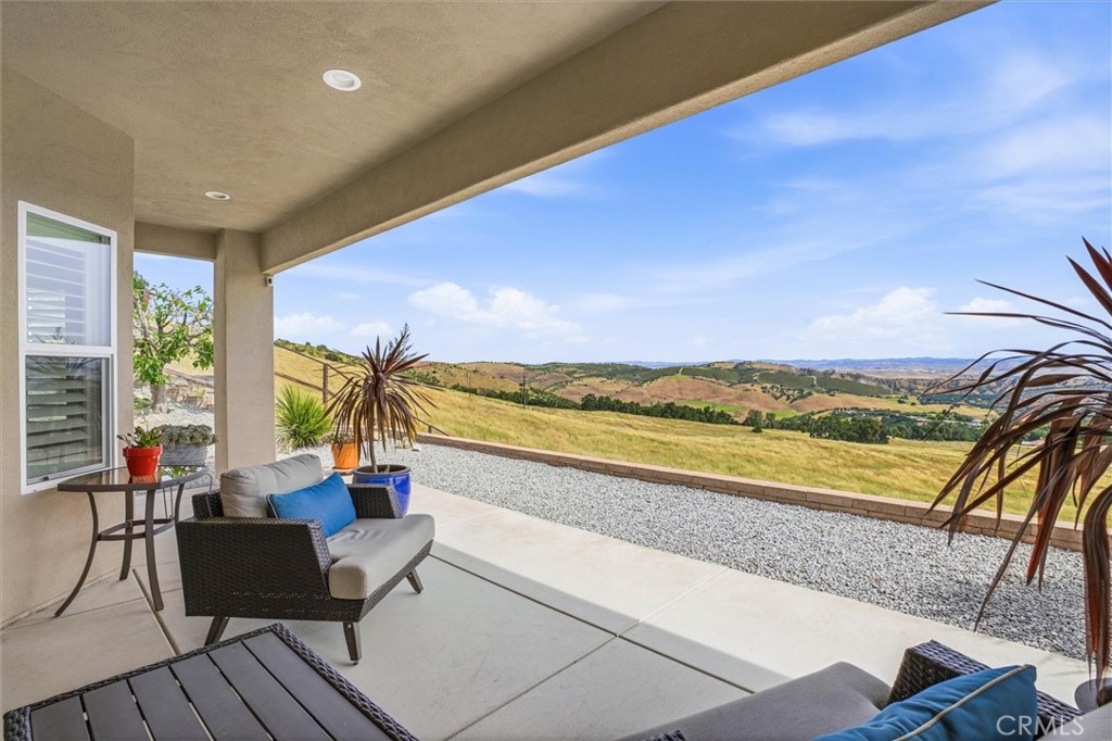 3180 Lakeside Village, Paso Robles, CA 93446