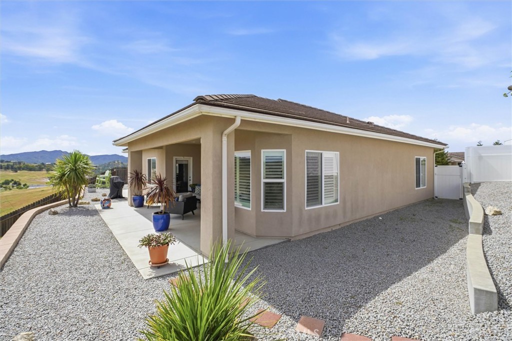 3180 Lakeside Village, Paso Robles, CA 93446