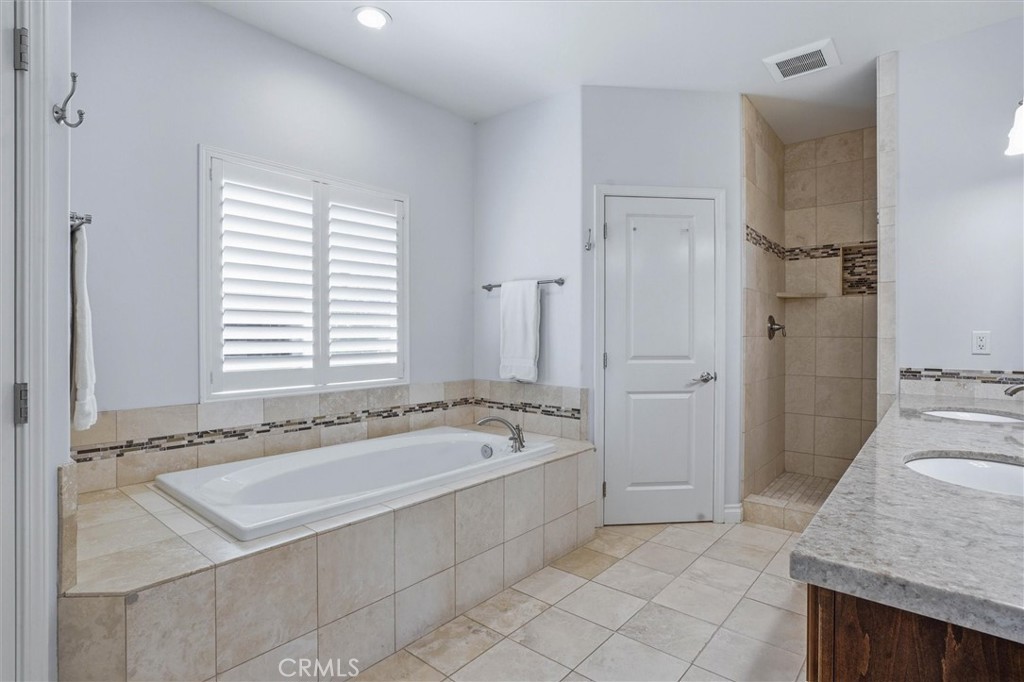 3180 Lakeside Village, Paso Robles, CA 93446