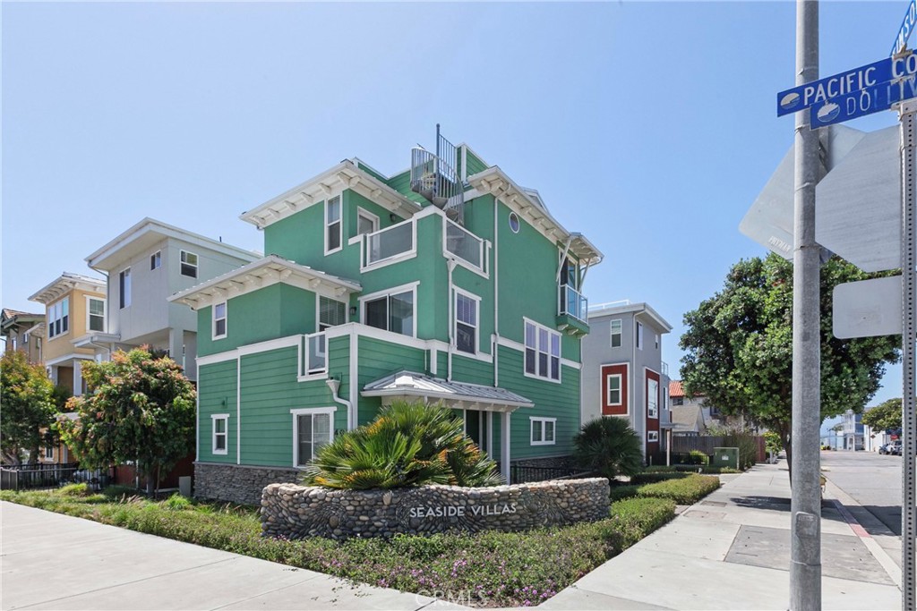 493 Dolliver, Pismo Beach, CA 93449