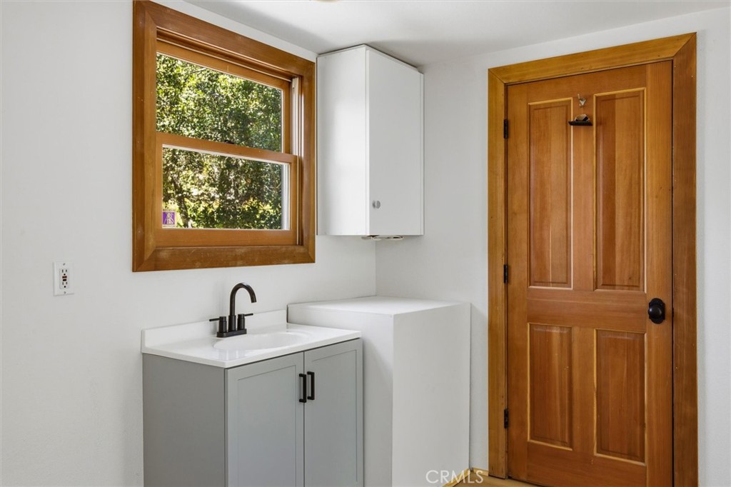337 Squire Canyon Rd, San Luis Obispo, CA 93401