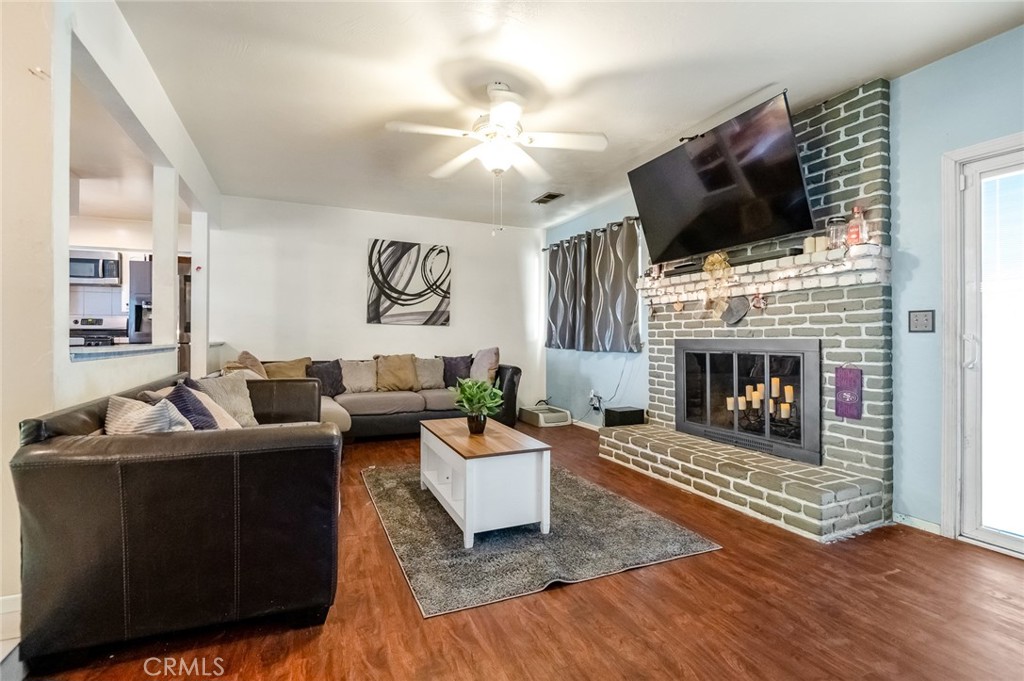 916 E Royal Ann, Tulare, CA 93274