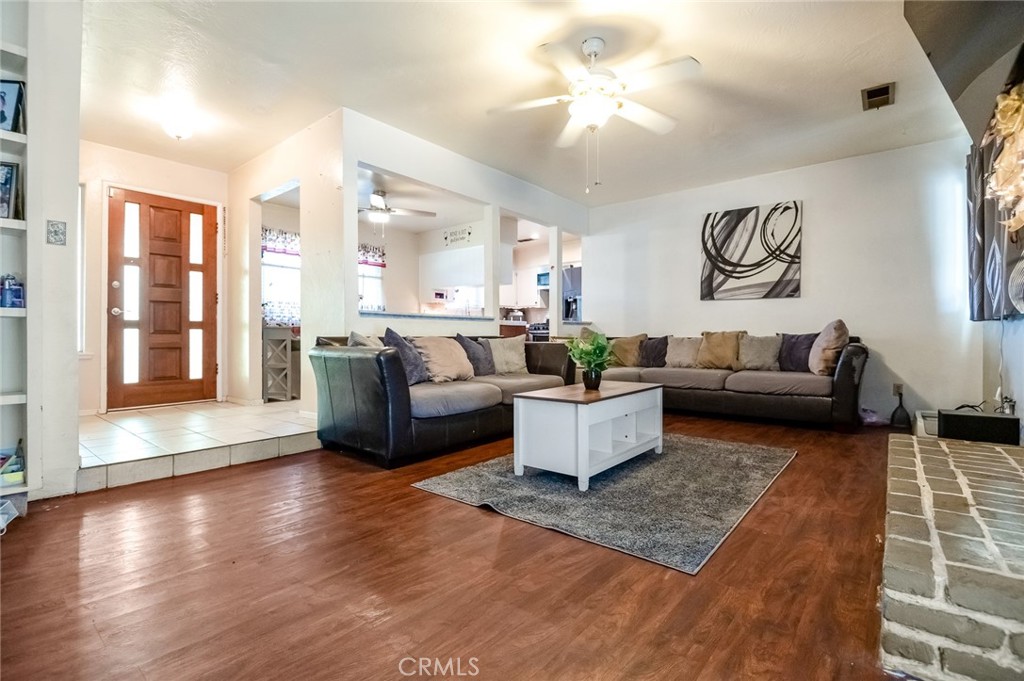 916 E Royal Ann, Tulare, CA 93274