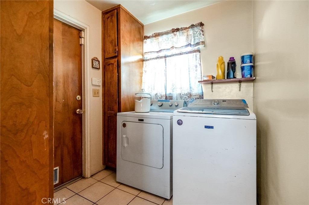 916 E Royal Ann, Tulare, CA 93274