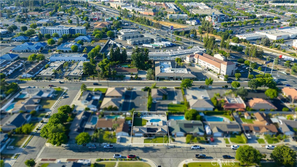 916 E Royal Ann, Tulare, CA 93274