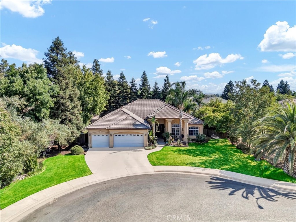 1189 E Fairhaven Ct, Porterville, CA 93257