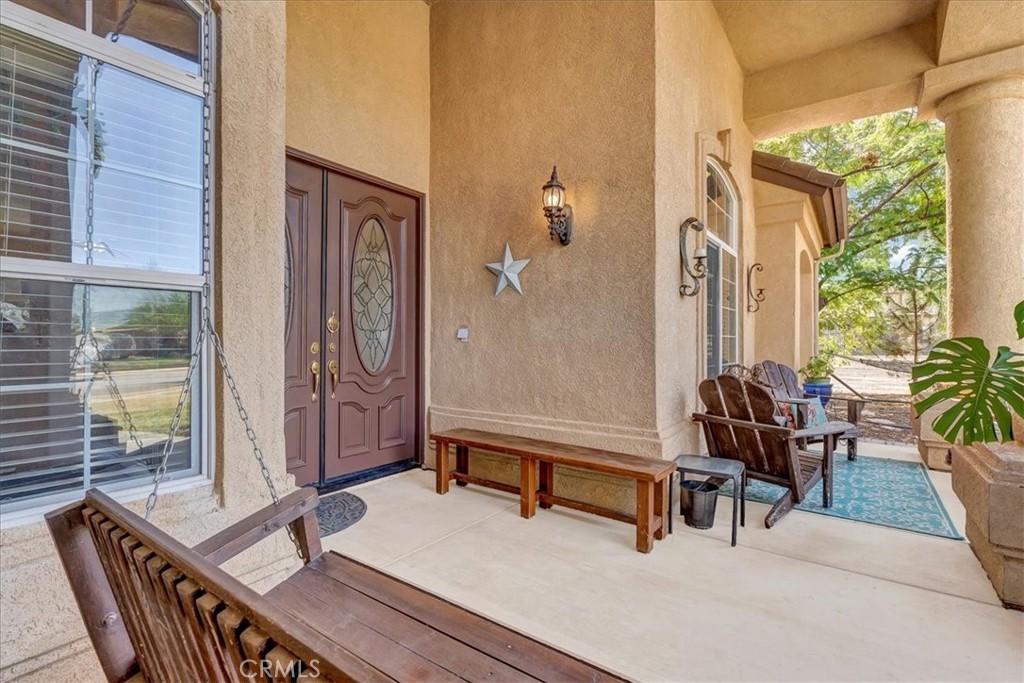 1189 E Fairhaven Ct, Porterville, CA 93257