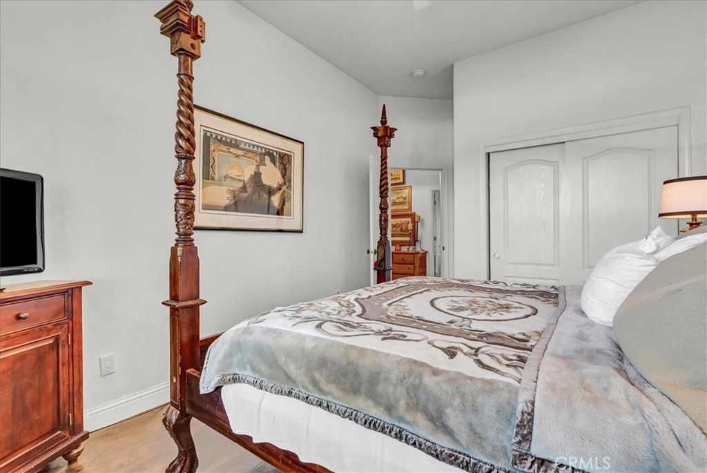 1189 E Fairhaven Ct, Porterville, CA 93257