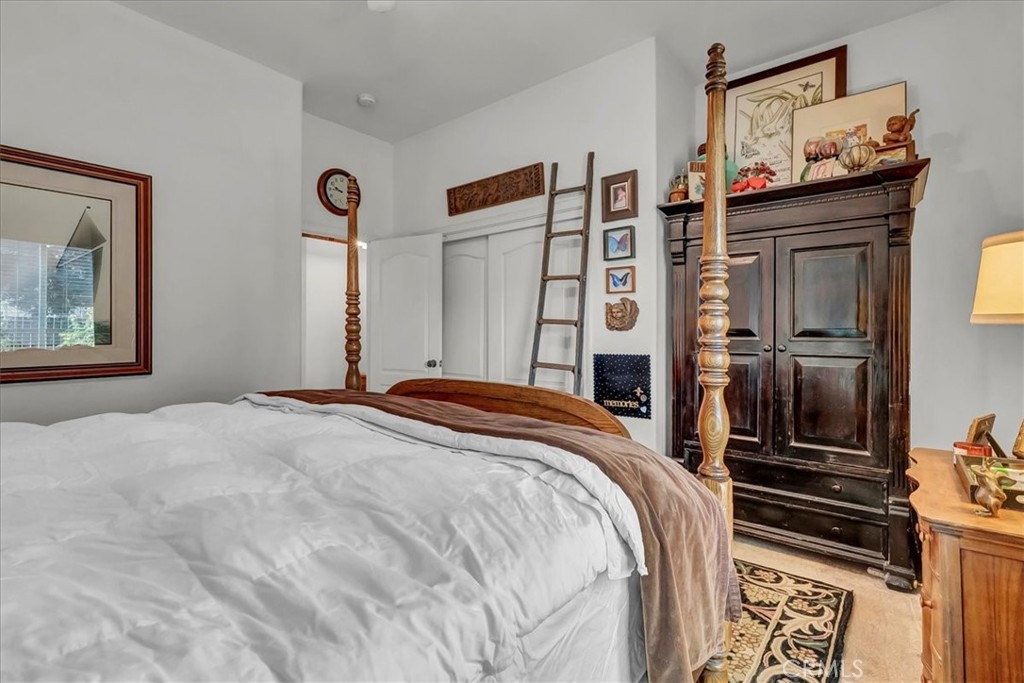 1189 E Fairhaven Ct, Porterville, CA 93257