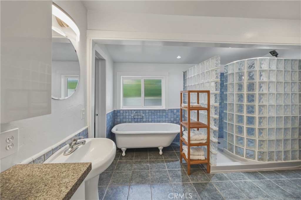 7990 San Gabriel Road, Atascadero, CA 93422