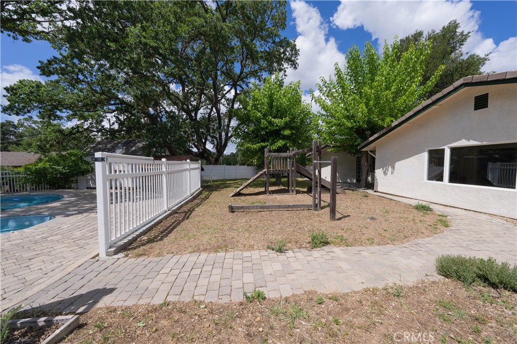 7990 San Gabriel Road, Atascadero, CA 93422