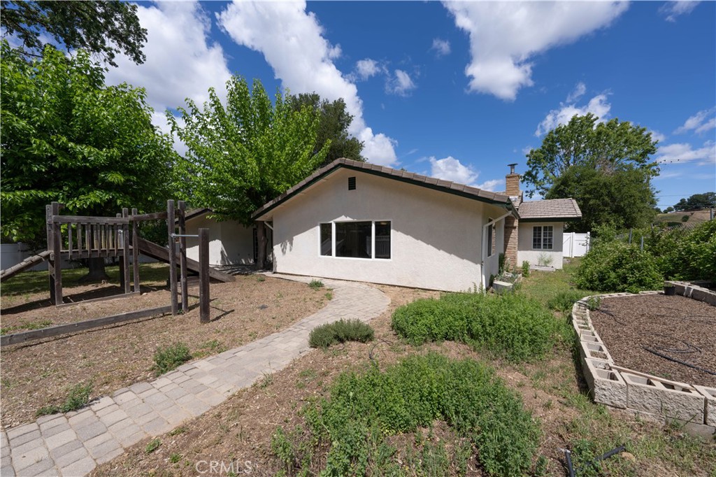 7990 San Gabriel Road, Atascadero, CA 93422