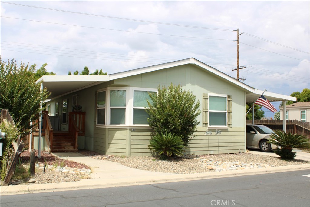 100 S Westwood St #20, Porterville, CA 93257