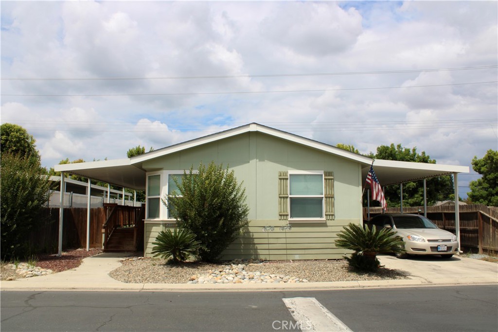 100 S Westwood St #20, Porterville, CA 93257